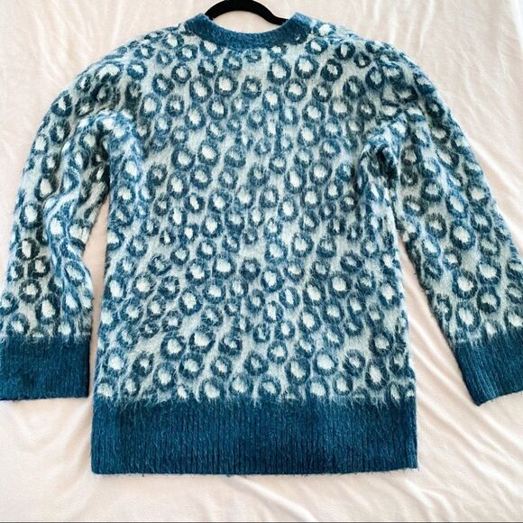Current/Elliott The Cali Leopard Print Sweater in Blue Extra Small - Picture 7 of 9